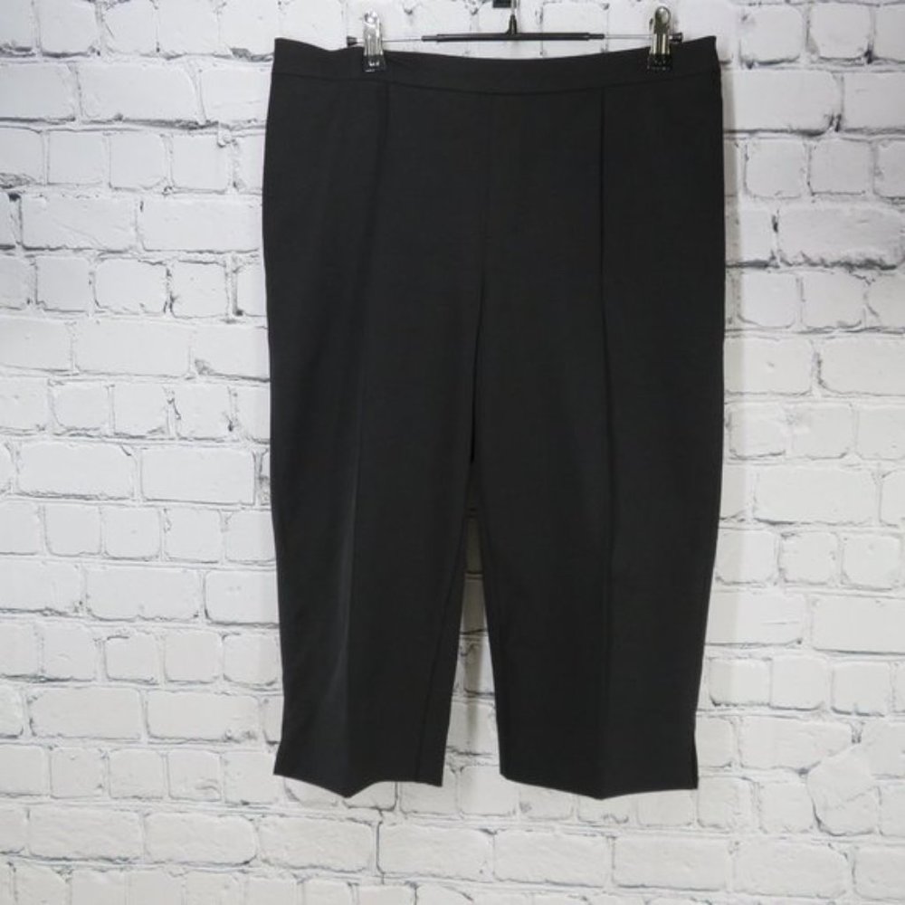 Women's Stretch Pedal Pushers with Pintucks - Black - Picture 3 of 6